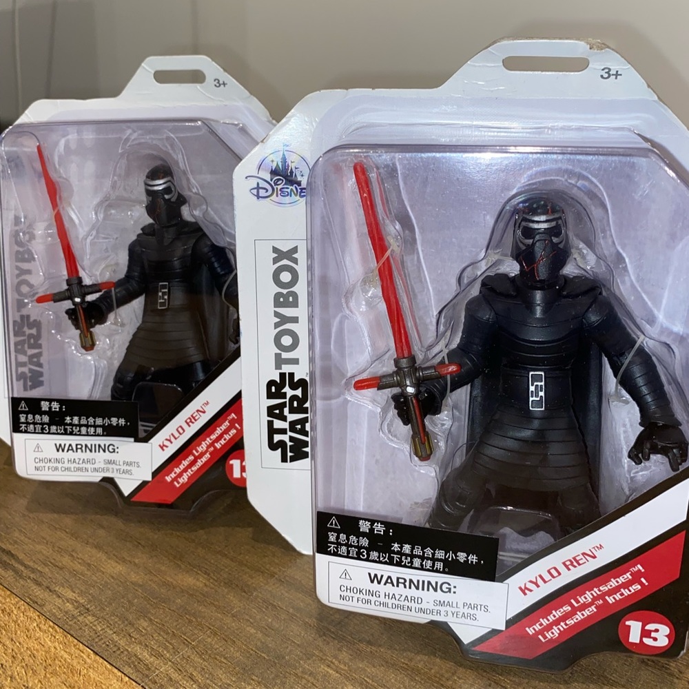 star wars collectible toy (Disney Hong Kong)